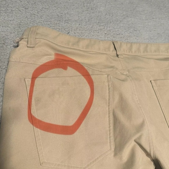 Lululemon ABC Pant Classic Chino Men Sz 36x33” Stretch Casual Tofino Sand - Picture 10 of 11